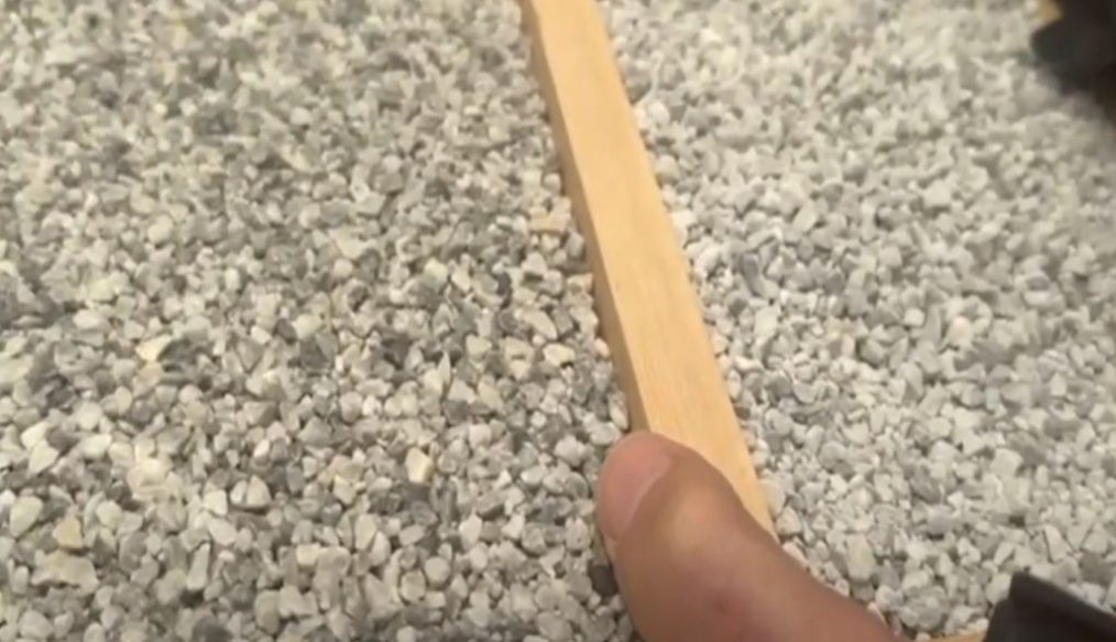 Secure stone and mulches with Easihold